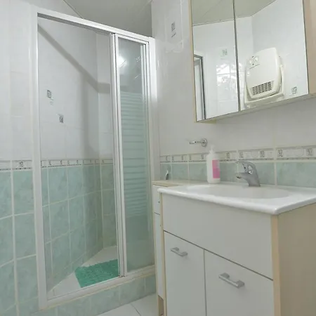 Cop Hornier, T2 Paisible, Proche Plage, Port Royal, 4 Personnes